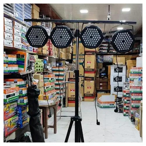 4 LIGHT WITH STAND